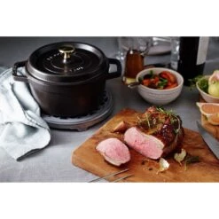 Staub Cocotte 20 Cm, Rond(e), Noir, Fonte 13 Staub Cocotte 20 Cm, Rond(e), Noir, Fonte -Staub Soldes Boutique 000017494