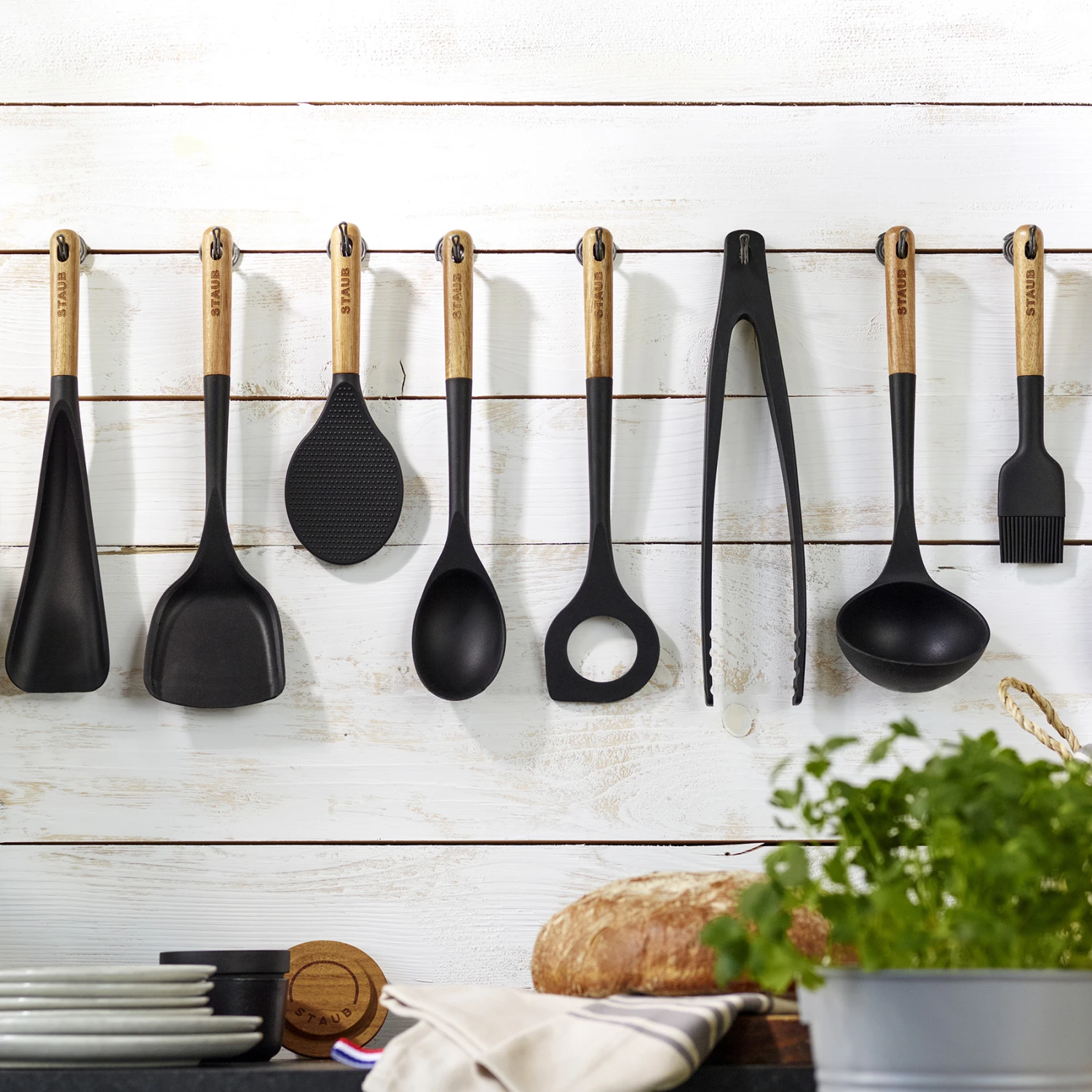 Spature à Wok Staub 4 Spature à Wok Staub – Image 2