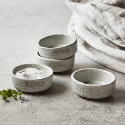 Mini Bol Staub New White Truffle Lot De 4 -Staub Soldes Boutique 502871 01 11 EnvironmentImage 1e26c8c514