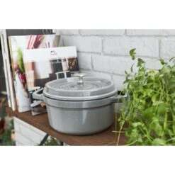 Staub Cocotte 18 Cm, Rond(e), Gris Graphite, Fonte 13 Staub Cocotte 18 Cm, Rond(e), Gris Graphite, Fonte -Staub Soldes Boutique 750032230